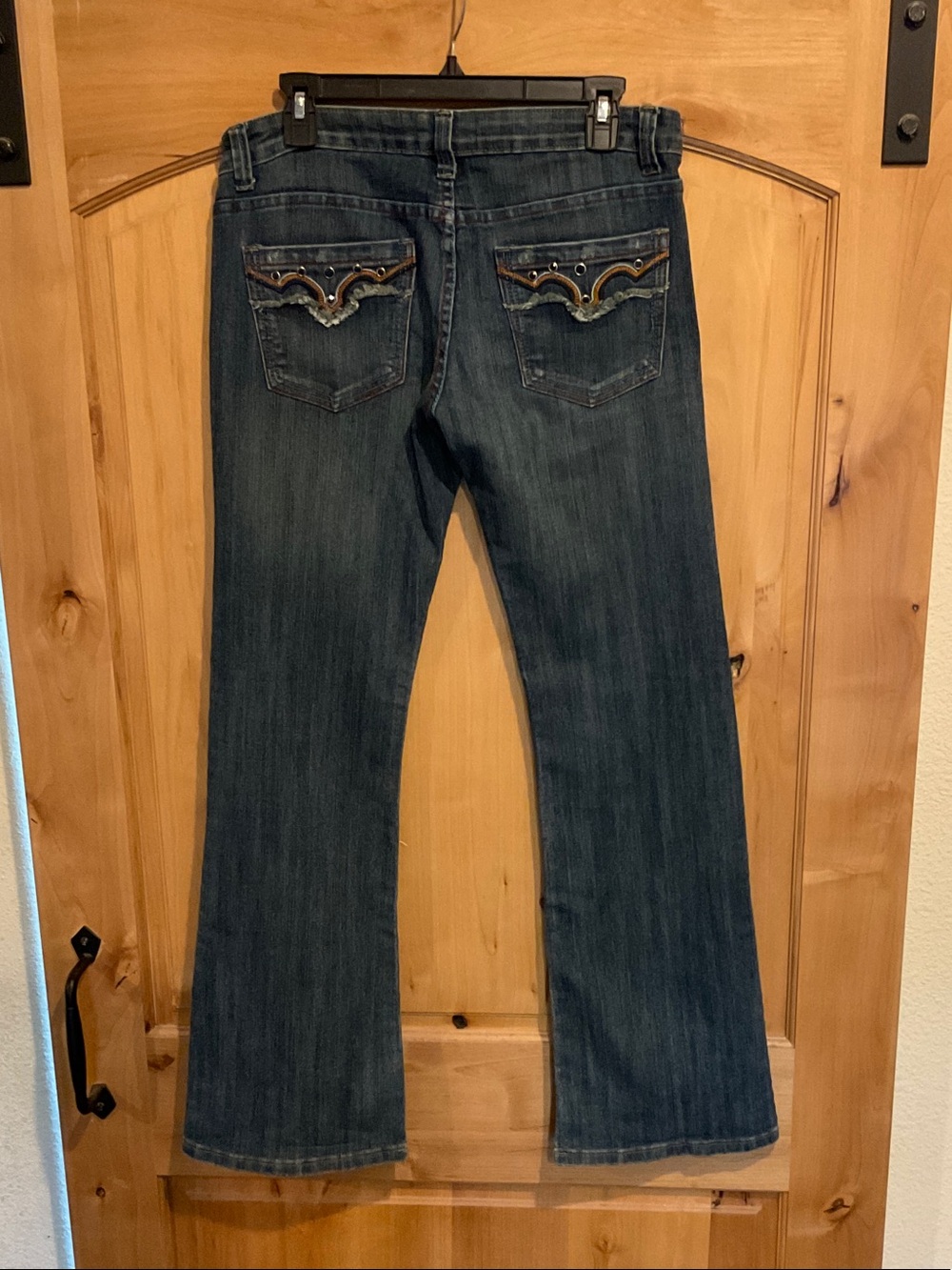 Smash Vintage Women’s Embroidered Jeans